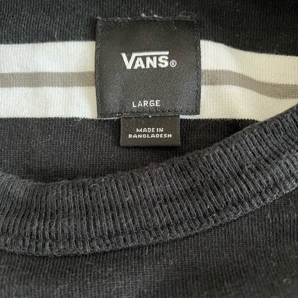 Men’s Vans t-shirt. - Picture 3 of 3